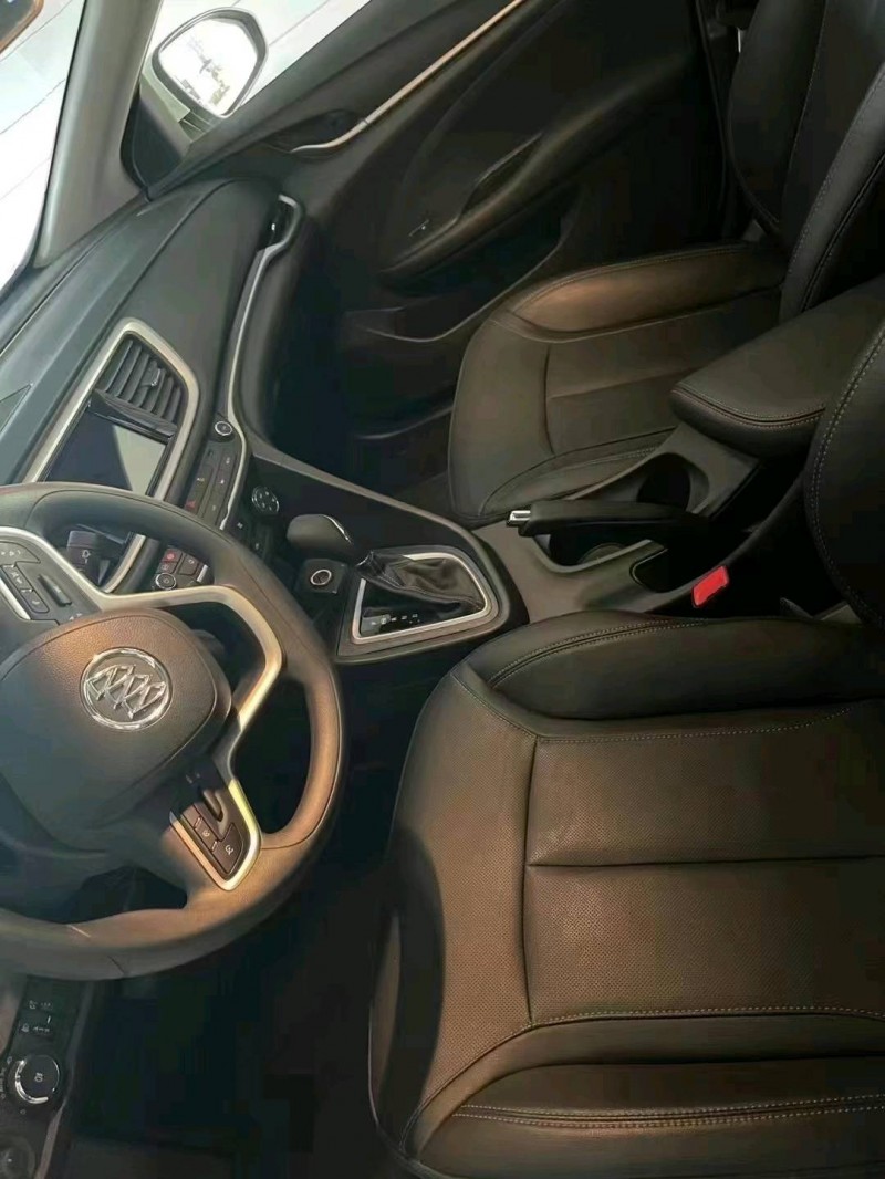 枣庄21年别克英朗8