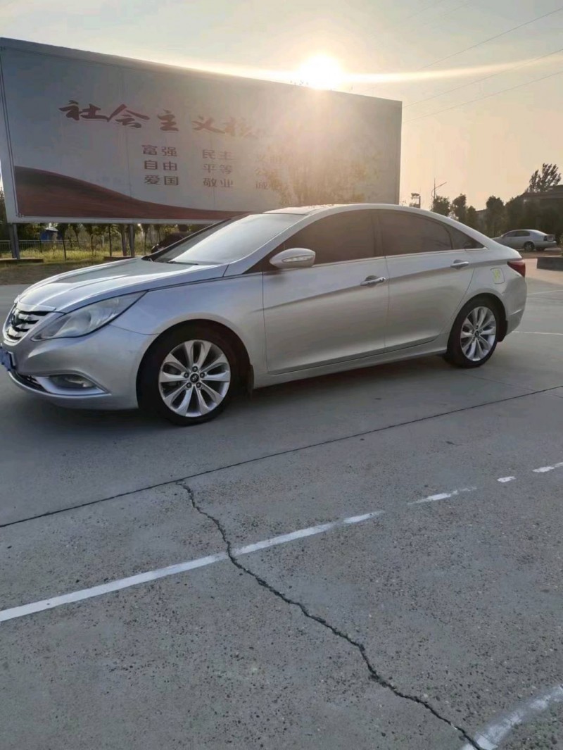 北京11年现代索纳塔八7