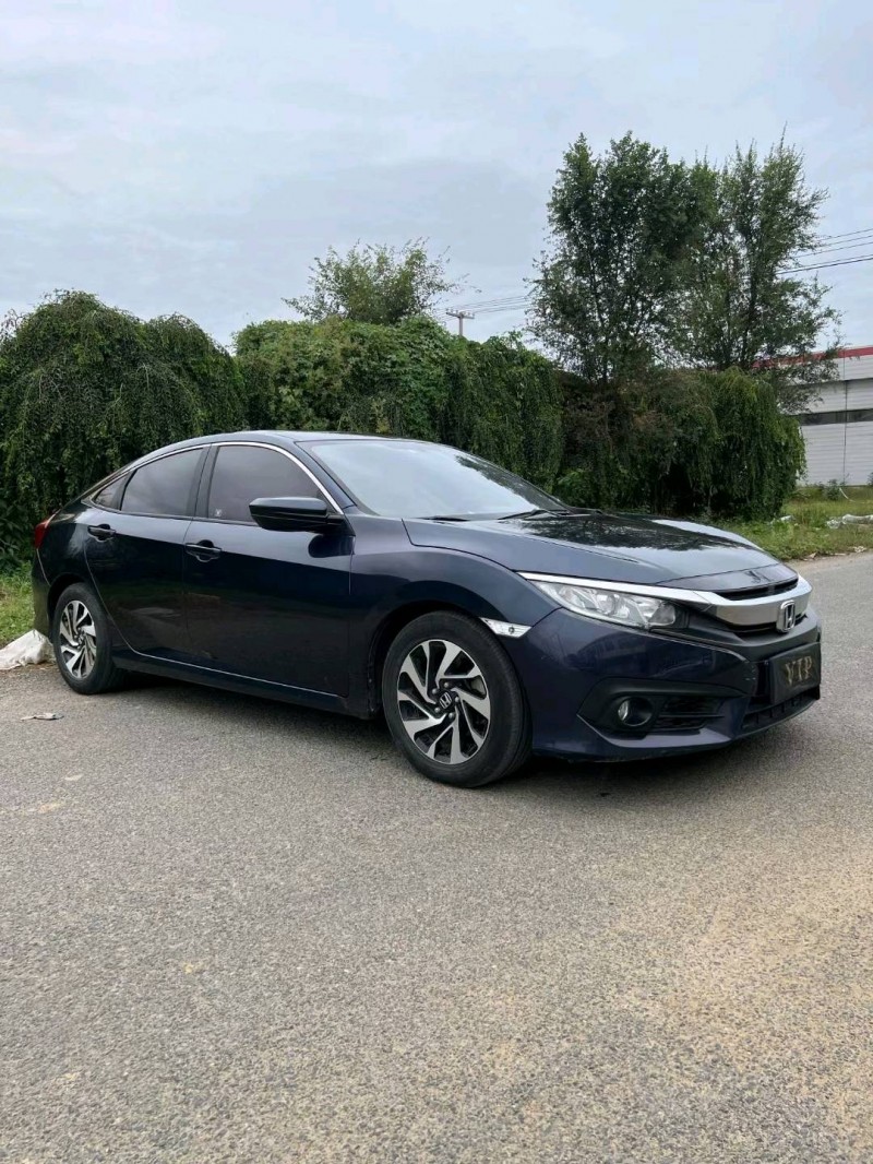 沈阳17年本田思域2