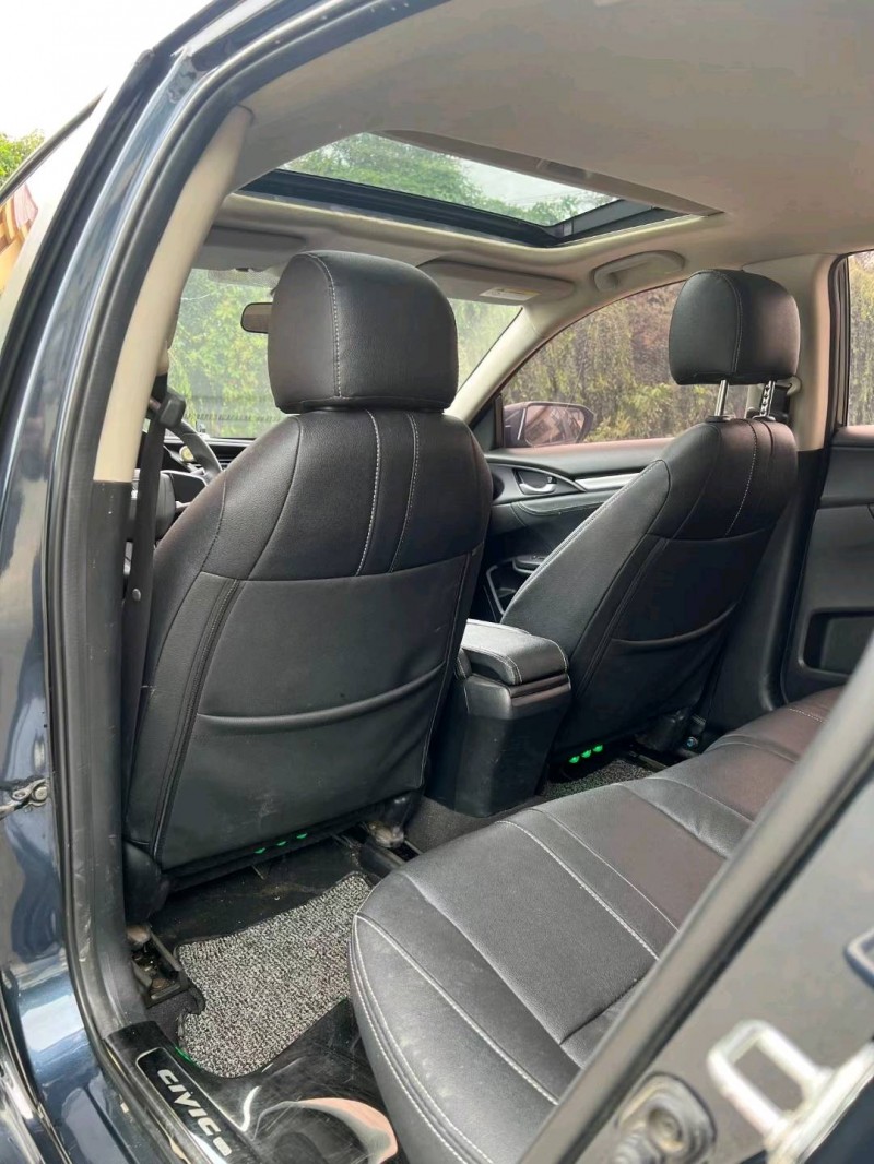 沈阳17年本田思域4