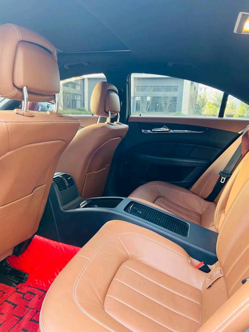 徐州16年奔驰CLS6