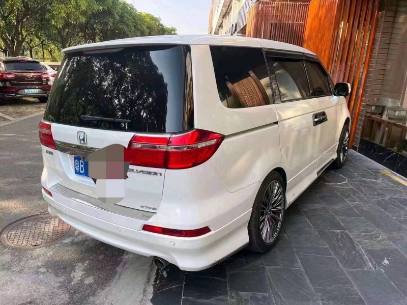 广州13年本田艾力绅6