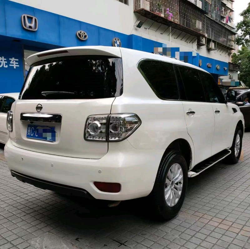 广州17年日产途乐2