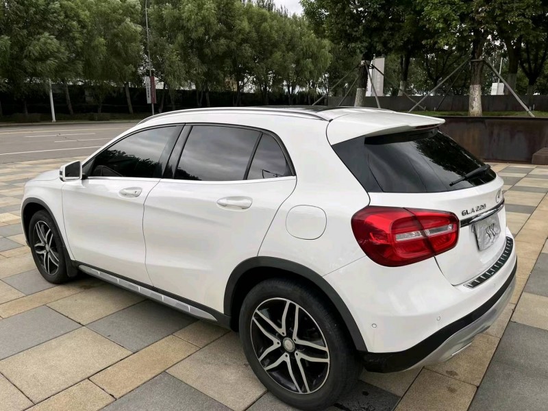 沈阳17年奔驰GLA8