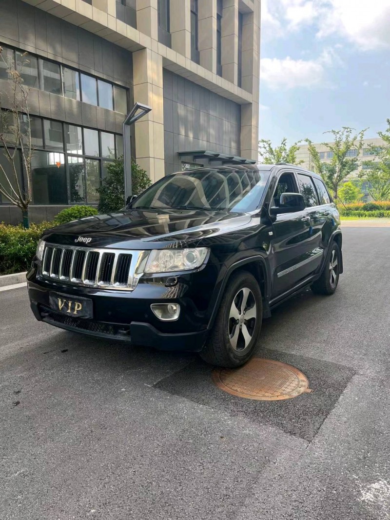 徐州13年Jeep大切諾基2