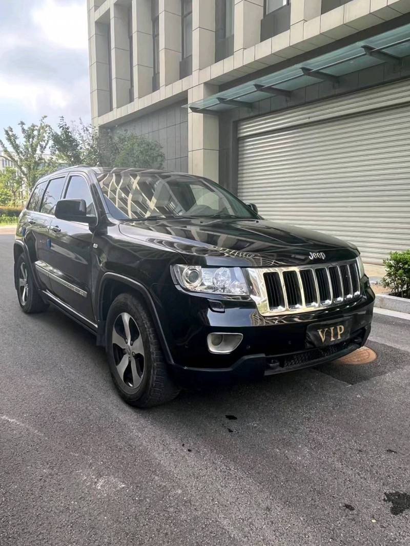 徐州13年Jeep大切諾基3