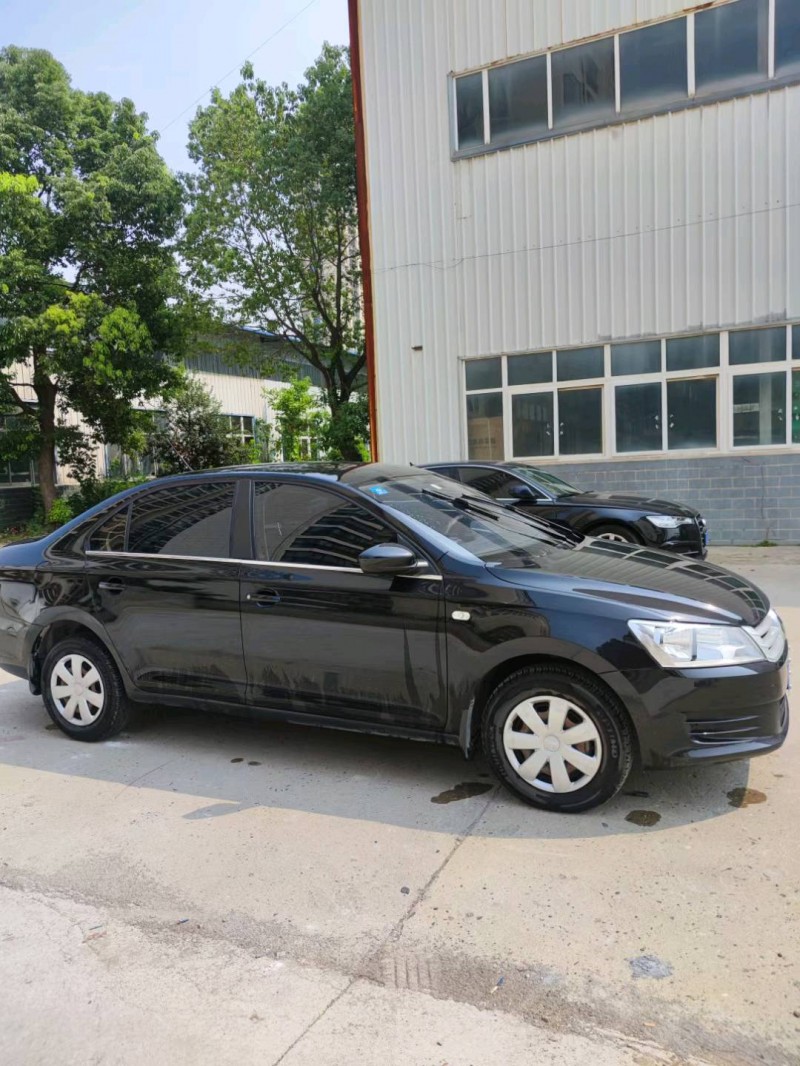 北京16年大众桑塔纳5