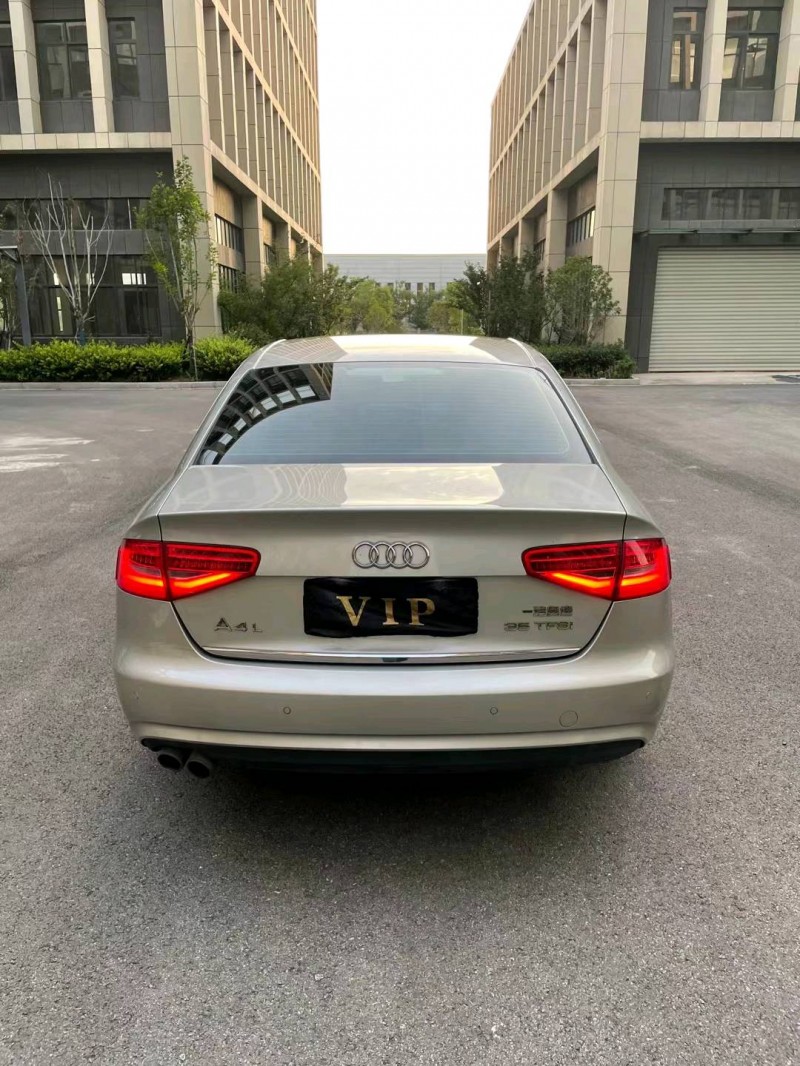 徐州16年奥迪A4L8