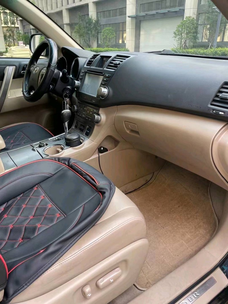 徐州10年丰田汉兰达5