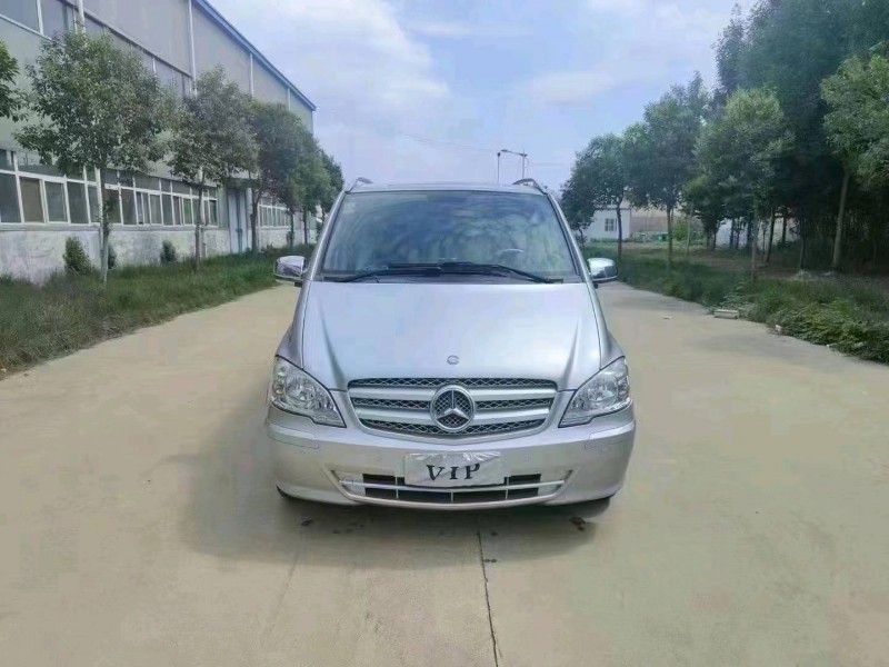 北京14年奔驰威霆1