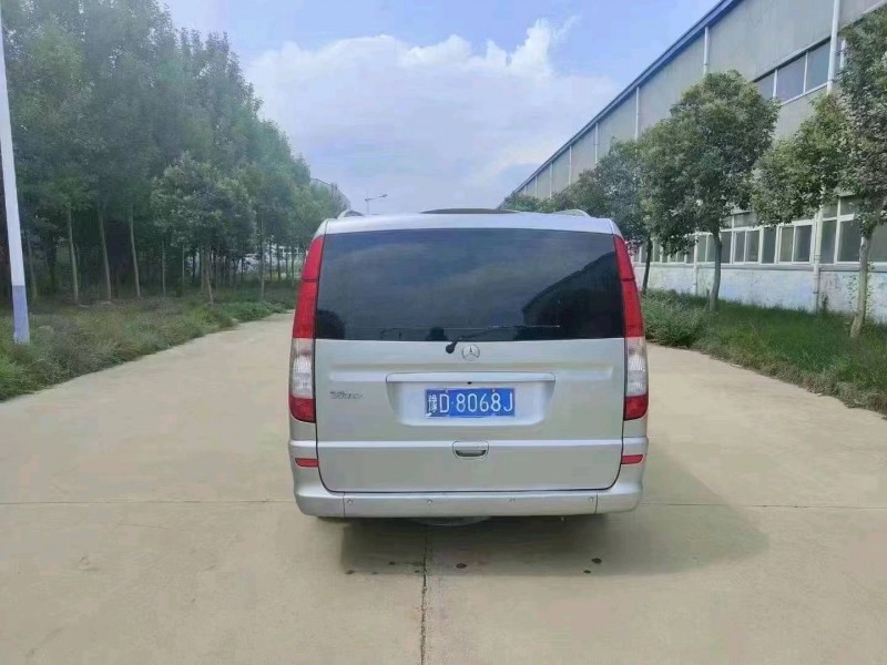 北京14年奔驰威霆3