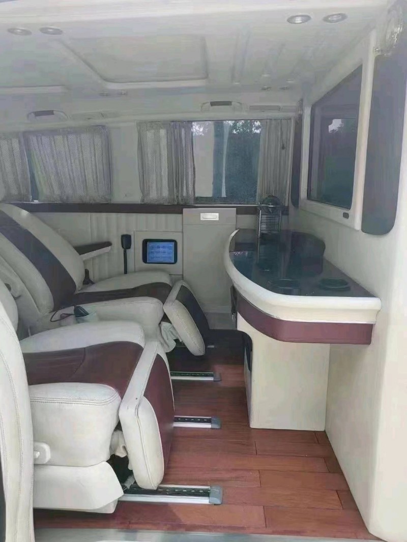 北京14年奔驰威霆5