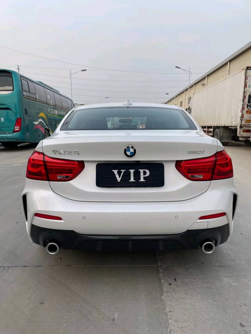 东莞22年宝马1系9