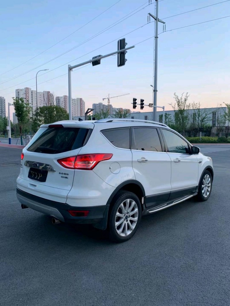 徐州14年福特翼虎7