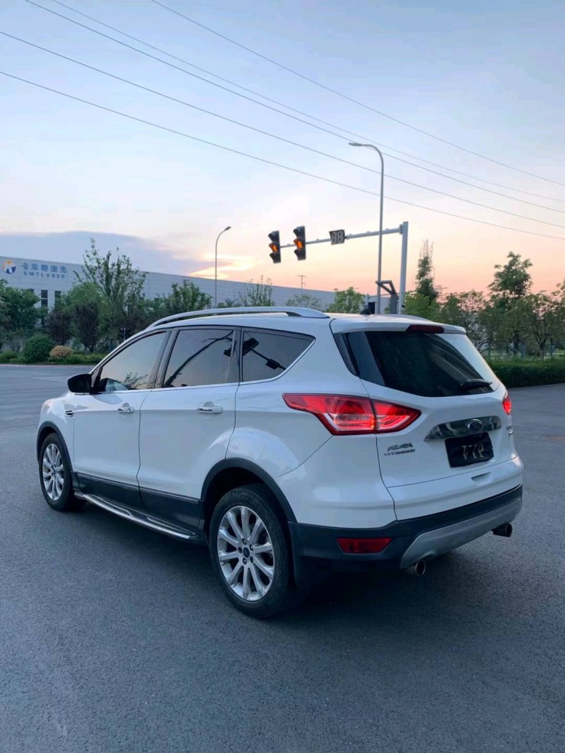 徐州14年福特翼虎8