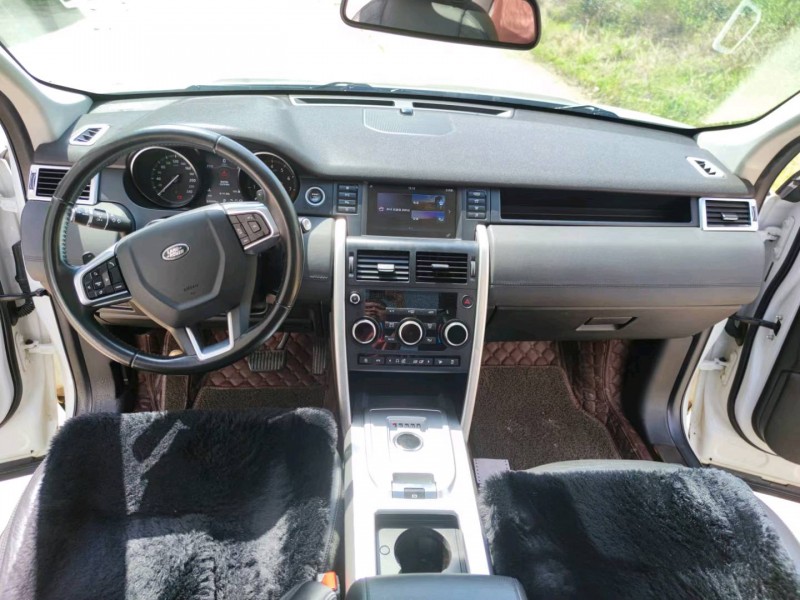 北京18年路虎发现神行3