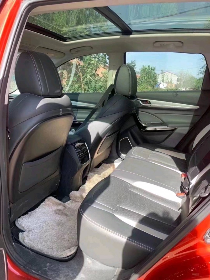 北京19年东风AX7pro5