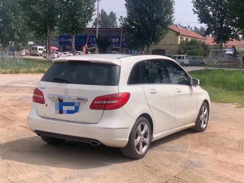 北京14年奔驰B3