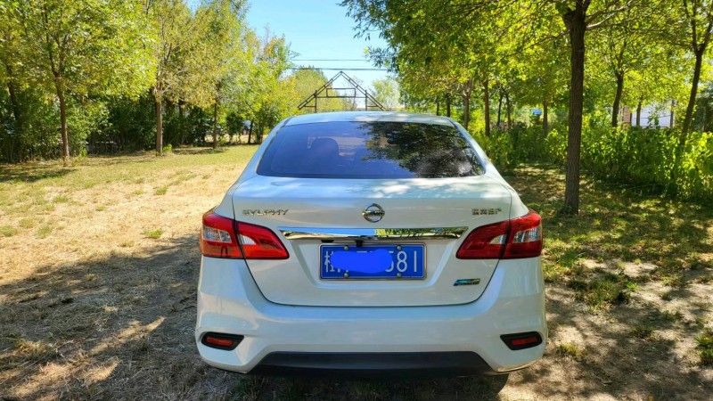 邯郸18年日产轩逸9