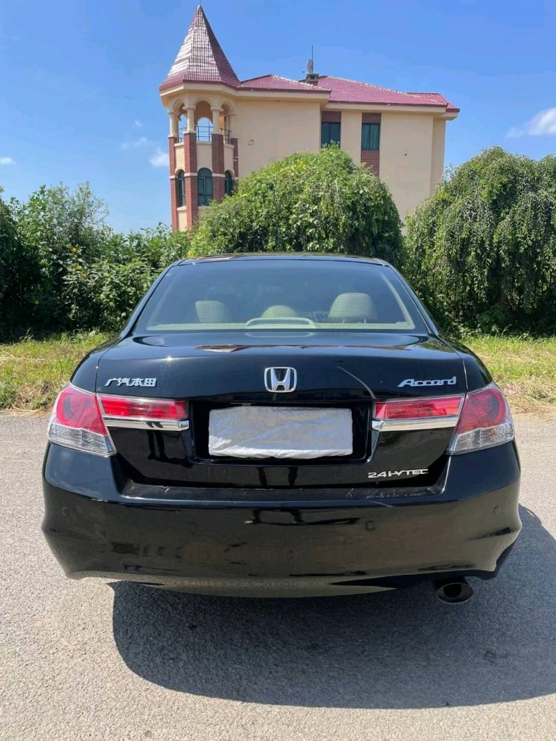 沈阳12年本田雅阁8