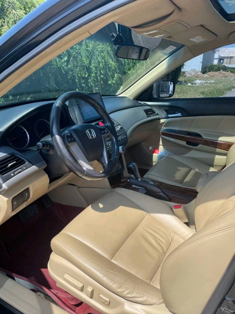 沈阳12年本田雅阁9