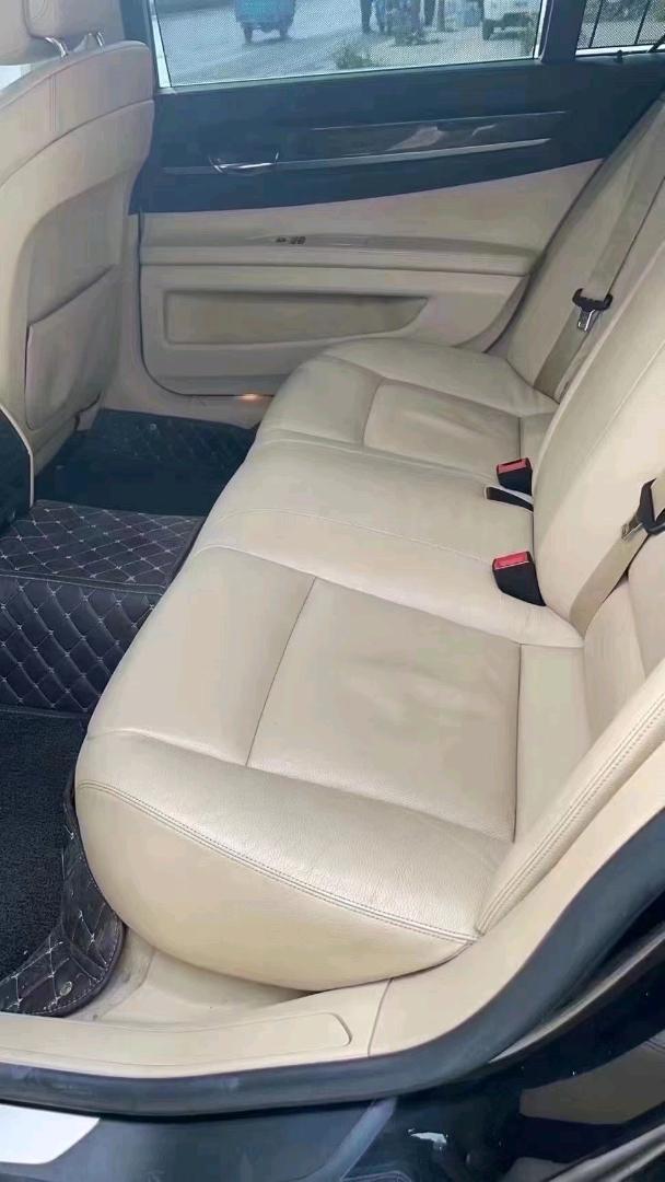 北京11年宝马7系8