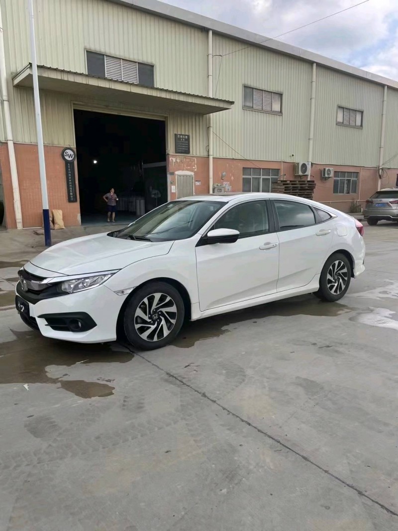 东莞17年本田思域2