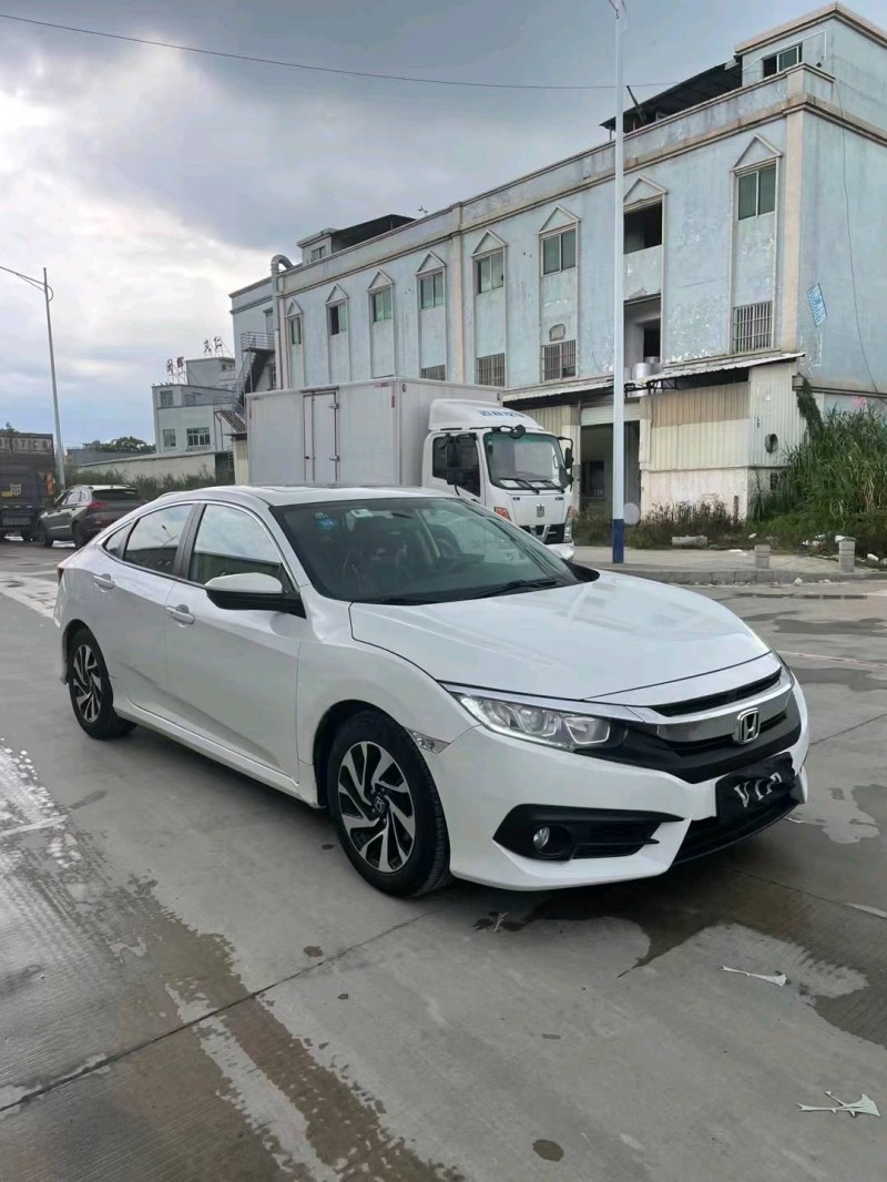 东莞17年本田思域3