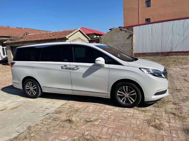 邢台17年别克GL83