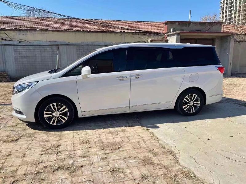 邢台17年别克GL88