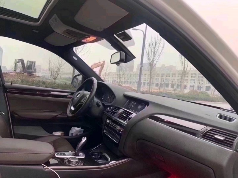 北京16年宝马X48