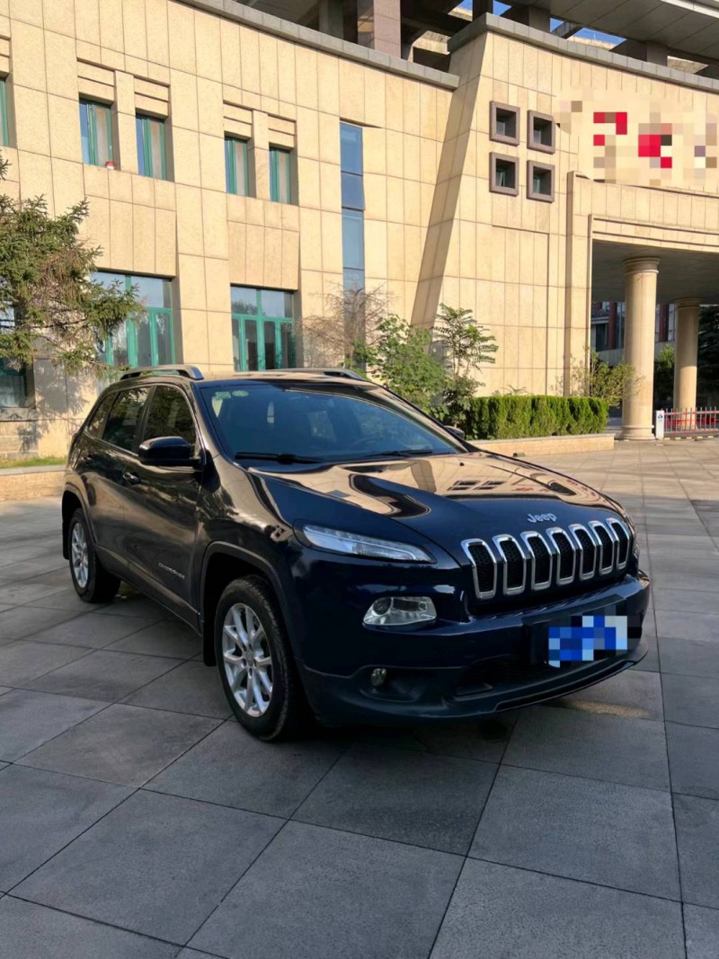 北京16年Jeep自由光2