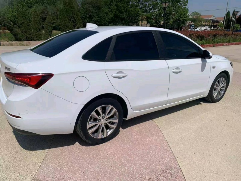 宜春18年别克英朗9