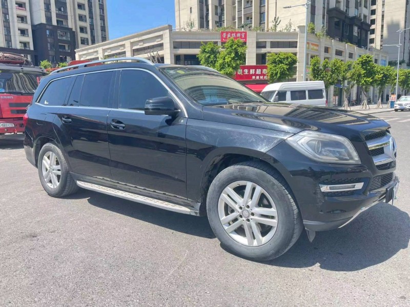 重庆14年奔驰GL9