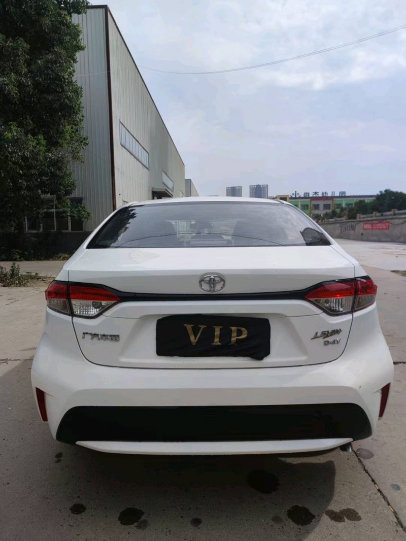 北京22年丰田雷凌1