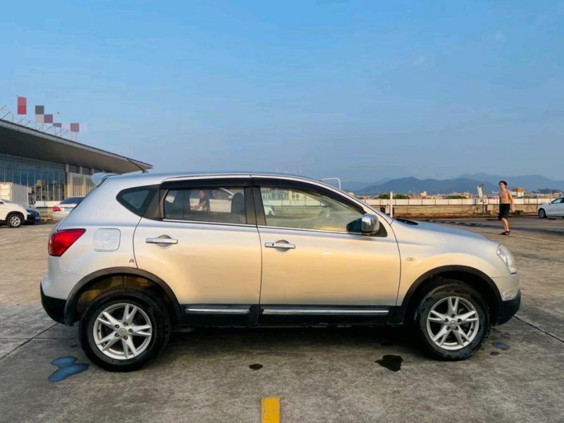 东莞11年日产逍客8