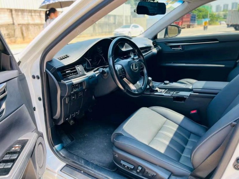 东莞16年雷克萨斯ES4