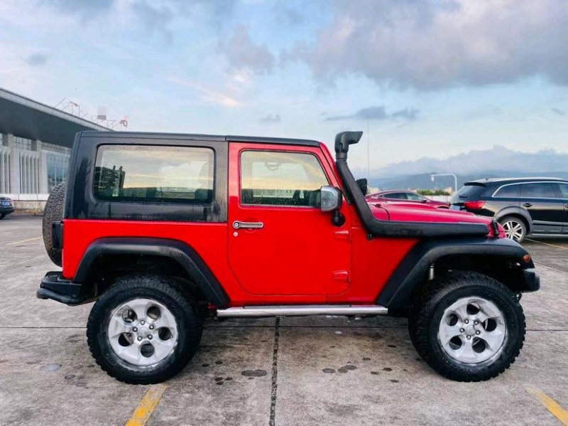 東莞11年Jeep牧馬人8
