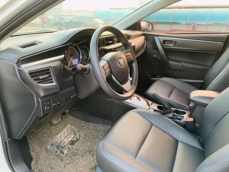 东莞16年丰田雷凌4