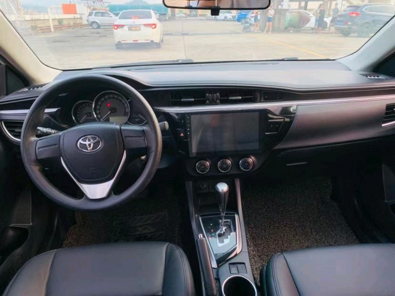 东莞16年丰田雷凌5