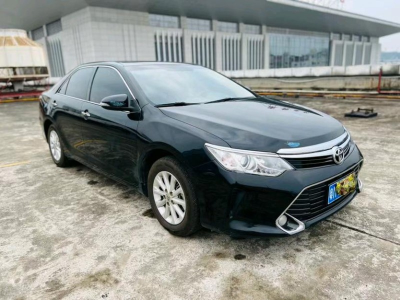 东莞17年丰田凯美瑞3