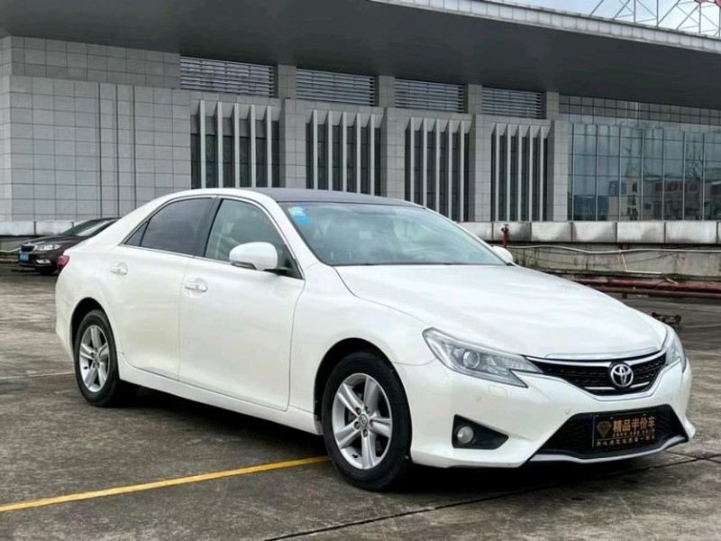 东莞15年丰田锐志3