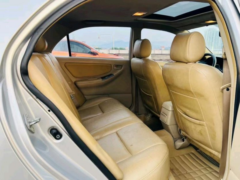 东莞13年丰田花冠6