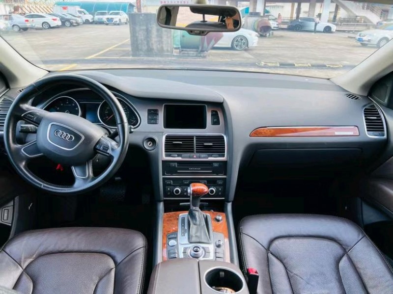 东莞14年奥迪Q76