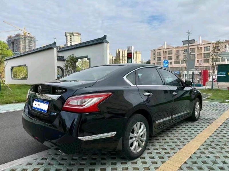 蘇州15年日產天籟4