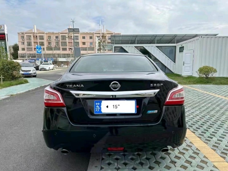 蘇州15年日產天籟5