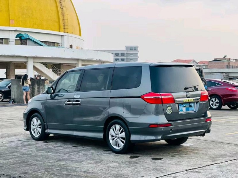 东莞14年本田艾力绅8