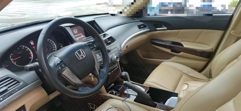 东莞11年本田雅阁5