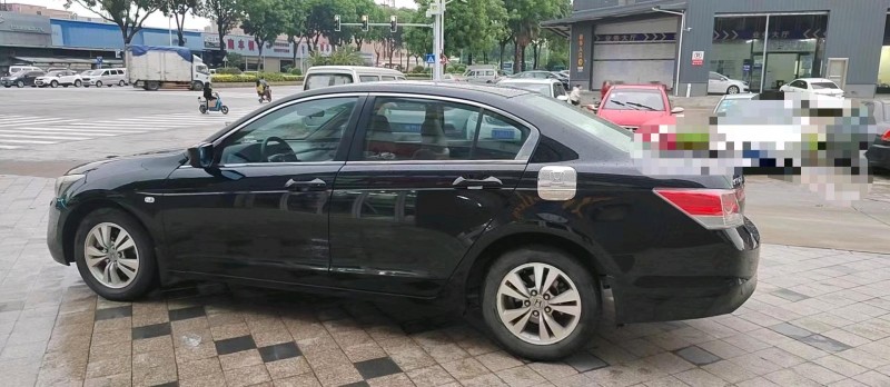 东莞11年本田雅阁7