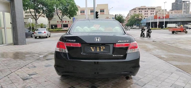 东莞11年本田雅阁9